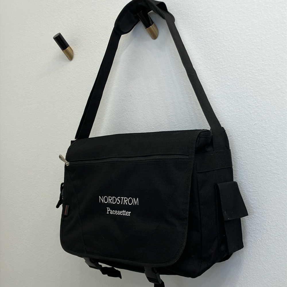 Zoom Gear Messenger Bag